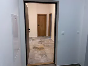 Bytový dům Zlatý potok Šlapanice Prodej bytu Šlapanice 2 13 Prodej bytu Šlapanice, Vstup do bytu č. 2 v bytovém domě Zlatý potok