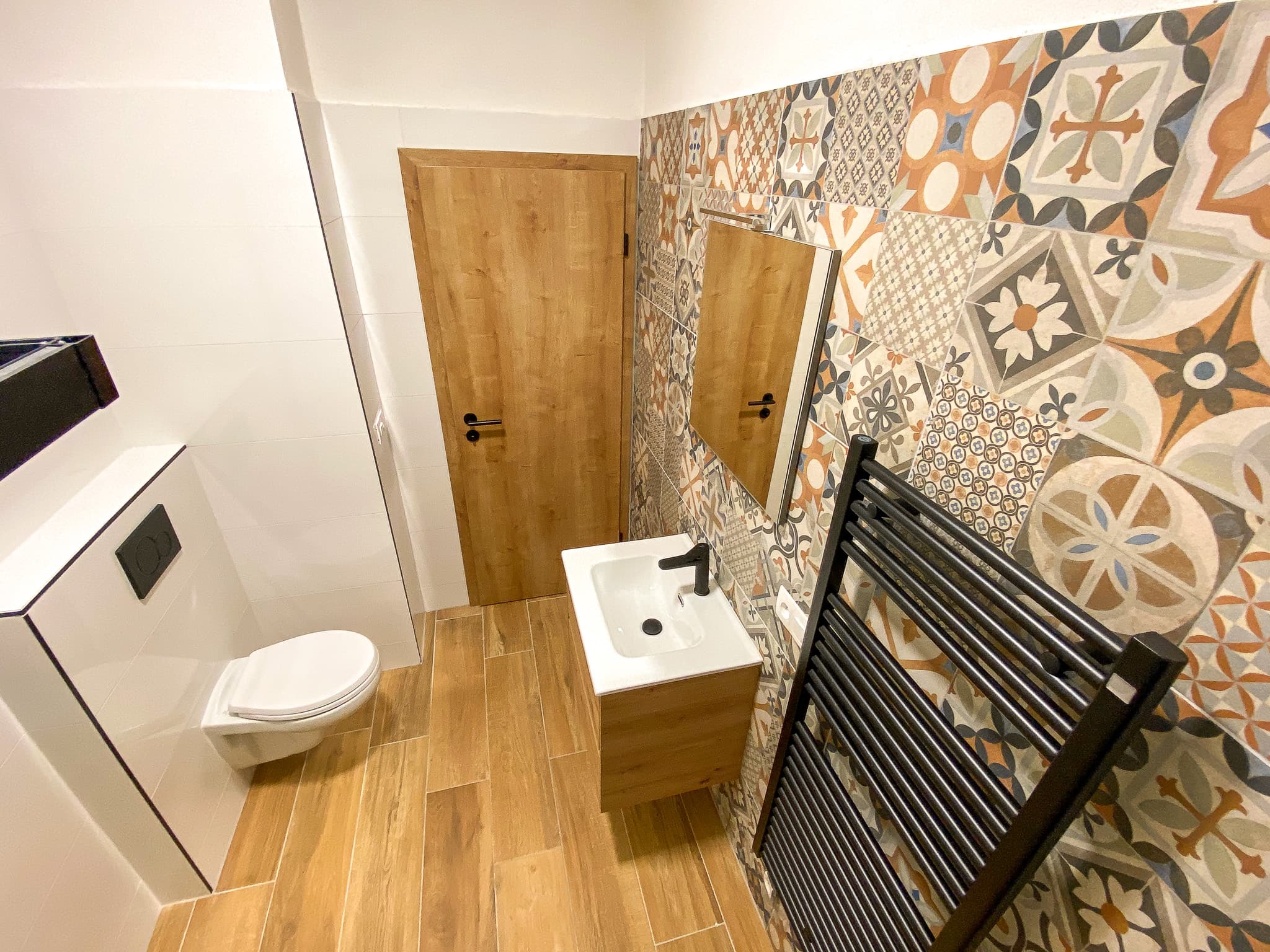 Prodej bytu Šlapanice, Koupelna bytu č. 3 v bytovém domě Zlatý potok